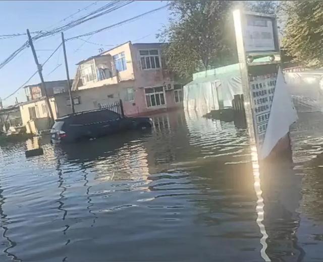 辽宁盘锦遭遇海水倒灌街道淹水危机，应对指南助你应对（初学者与进阶用户通用）