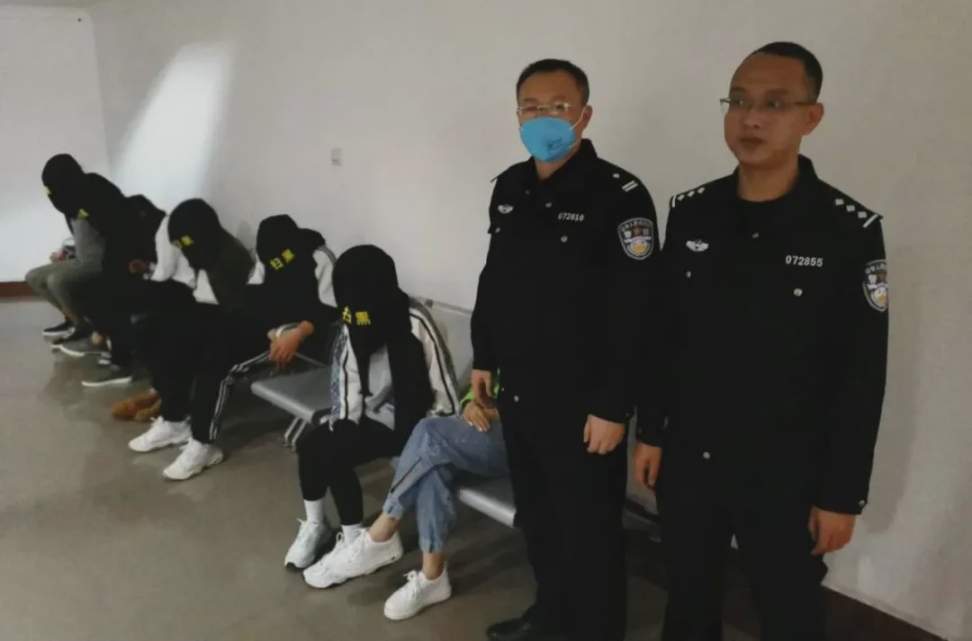 义乌警方通报凝视独居女子视频摆拍事件，社会反响与深层解读分析