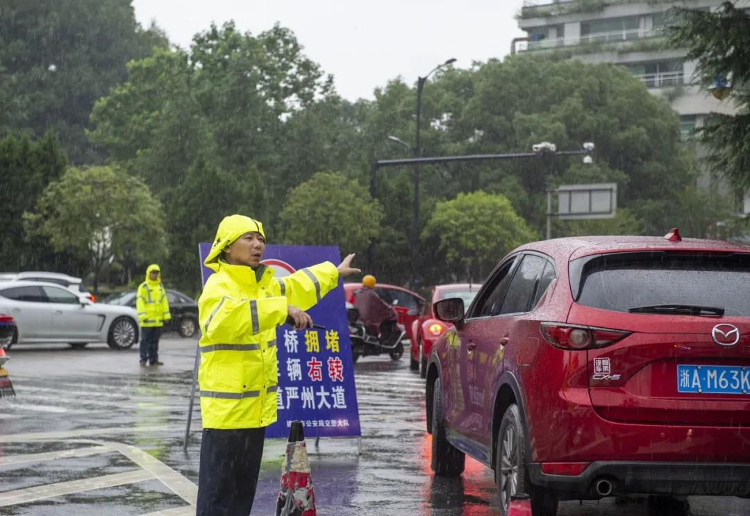 新安江直播泄洪最新动态报道