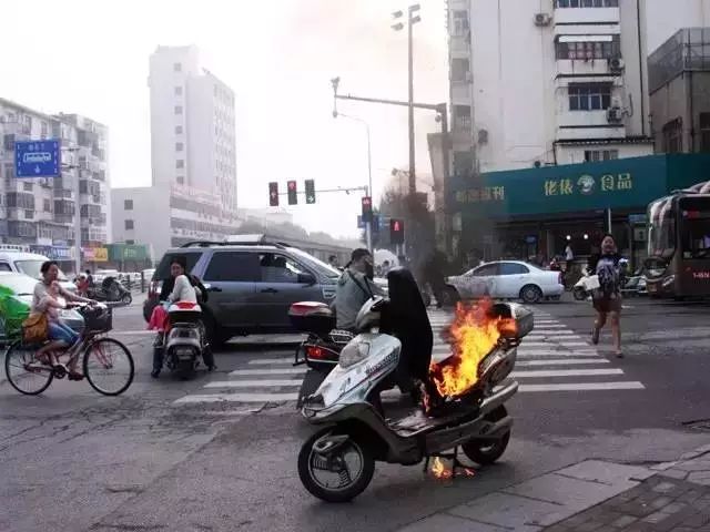 浙江电动车火灾科技革新，保障安全出行体验的新利器