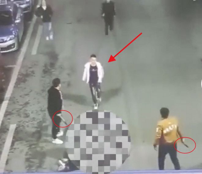 北京白衣男子袭警事件，智能警用防护装备引领科技革新潮流